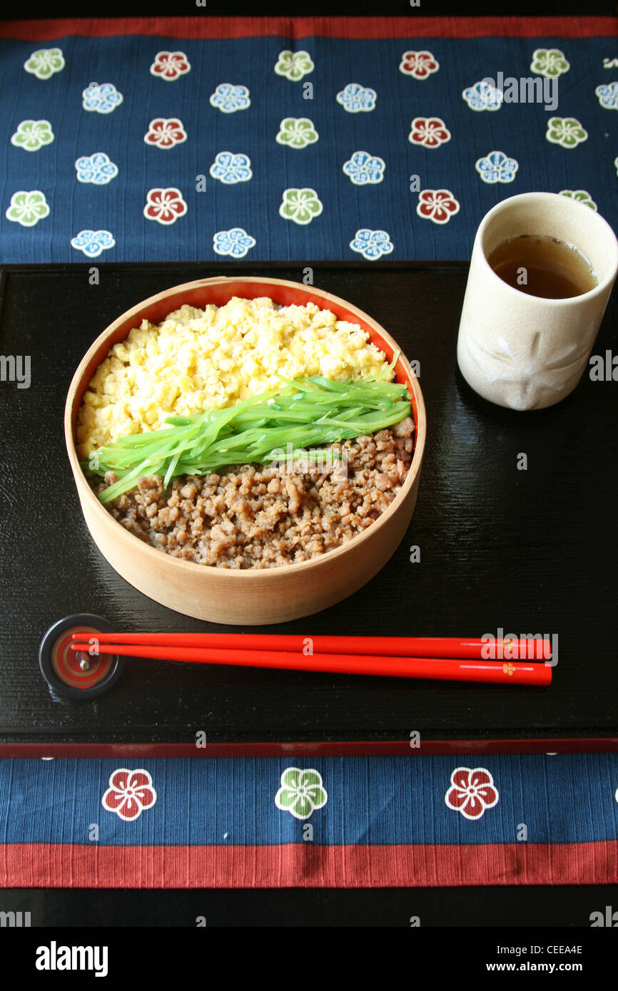 Bento box hi-res stock photography and images - Alamy