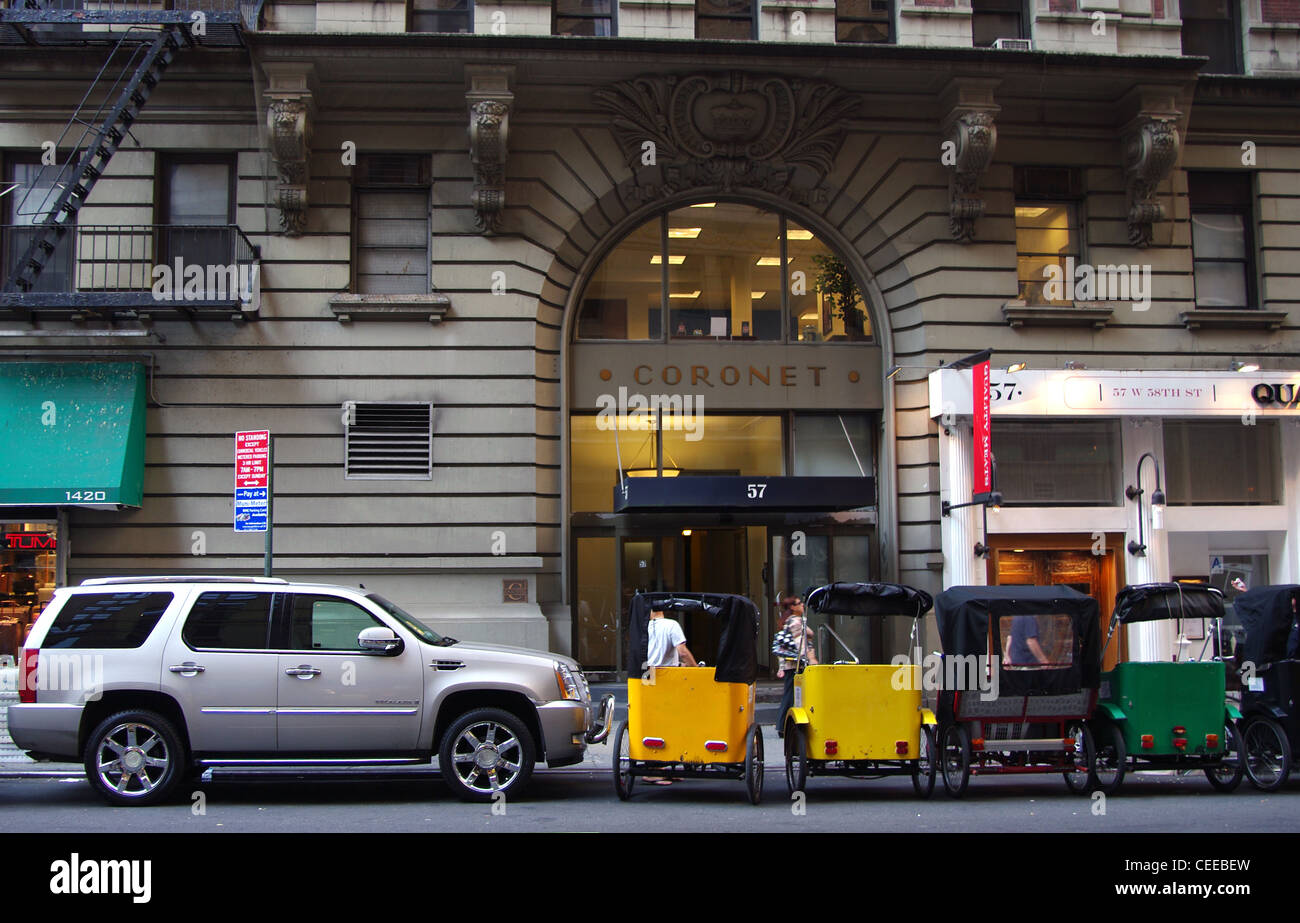 various forms of transportation in new york from suv to rickshaw Stock Photo