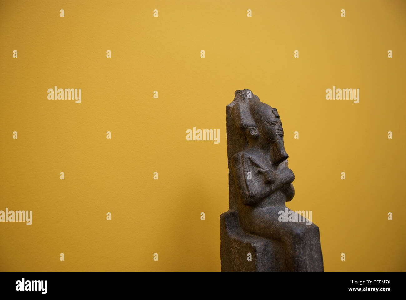Egyptian god osiris hi-res stock photography and images - Alamy