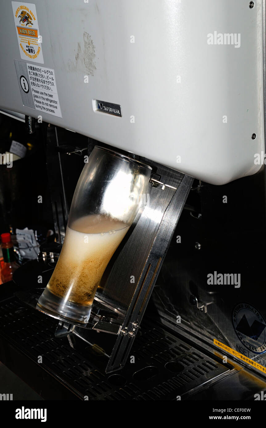 Automatic automated Japanese Beer Pourer dispenser pour tap pull perfect pint head kirin alcohol