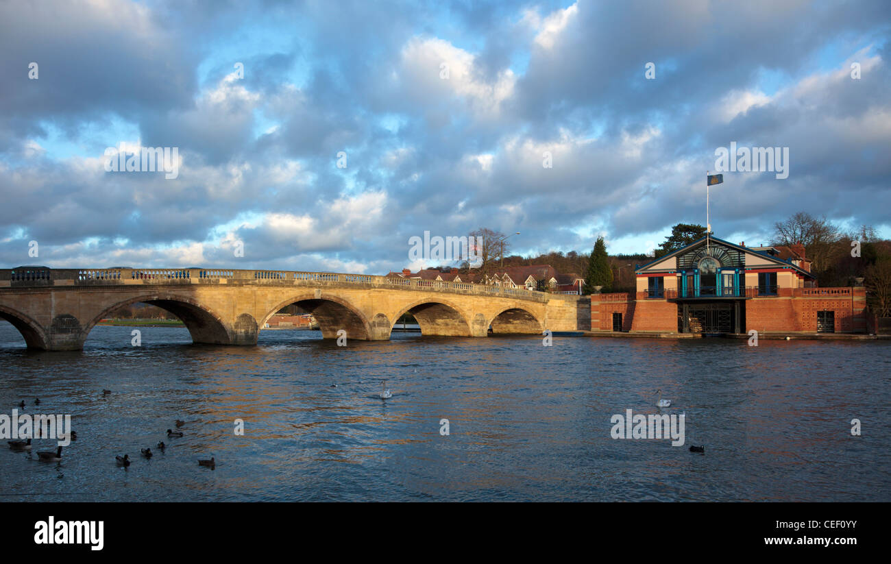 Bridge over the River Thames at Henley on Thames Oxfordshire England UK Stock Photo