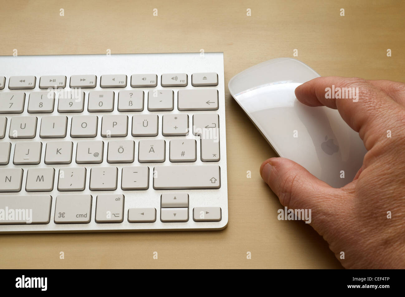 Apple wireless computer keyboard and mouse Stock Photo Alamy