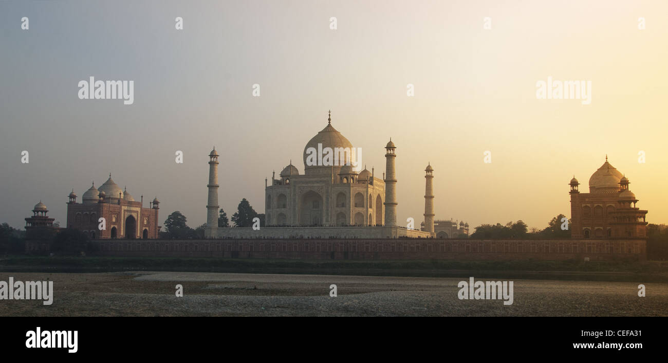 Taj Mahal sunset view Agra, India Stock Photo Alamy
