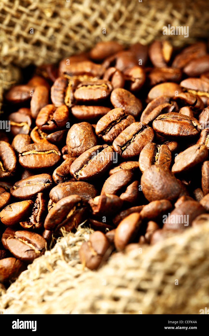 Coffee beans in a hessian sack hi-res stock photography and images - Alamy