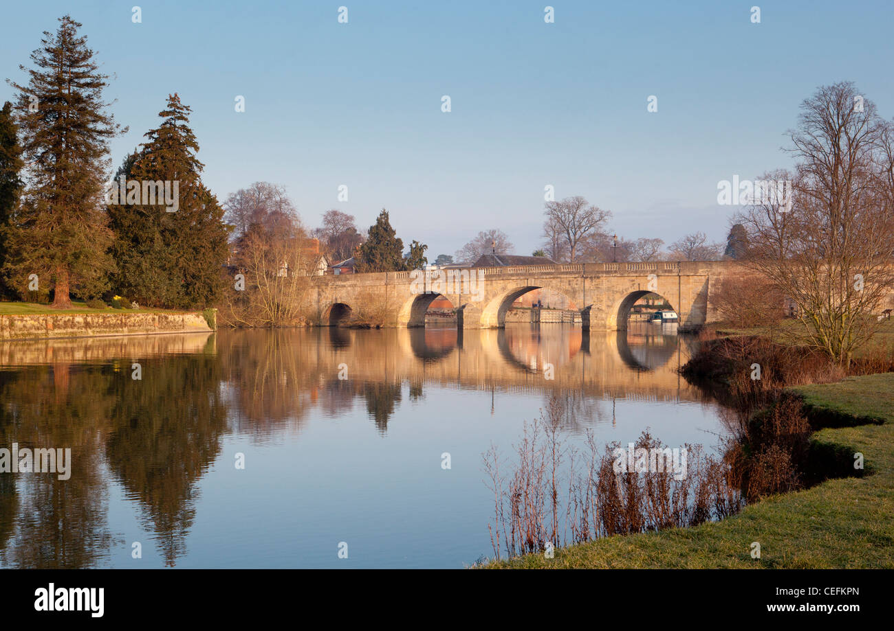 Wallingford Bridge, River Thames. Oxfordshire, England, UK Stock Photo ...