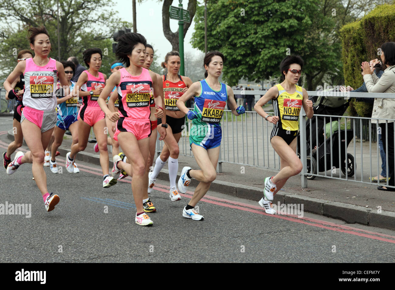 Women elite competitors in the 2011 Virgin London Marathon Stock Photo