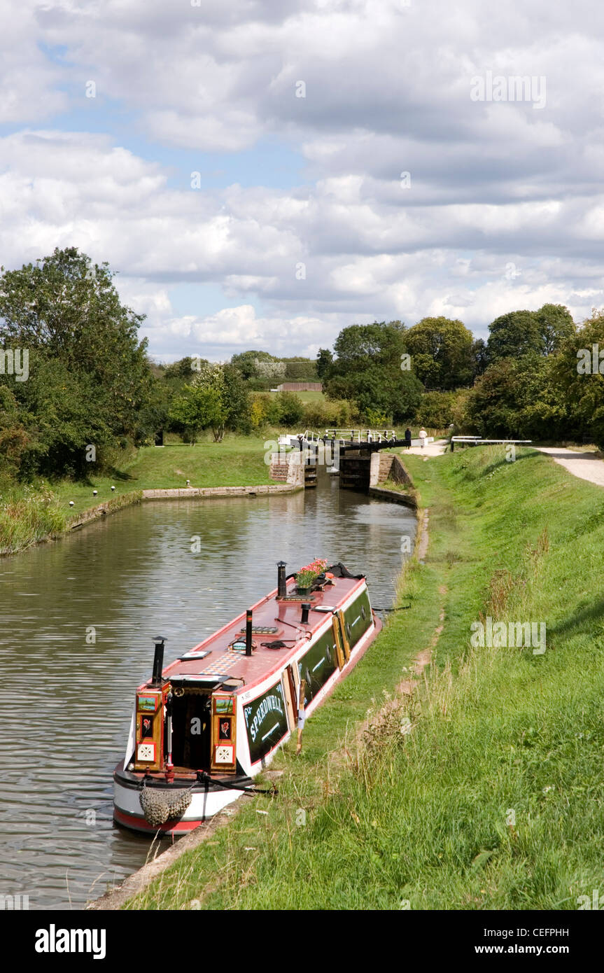 Marsworth - Bucks - view over Grand Union Canal - narrowboat  - moored  in lock basin Stock Photo
