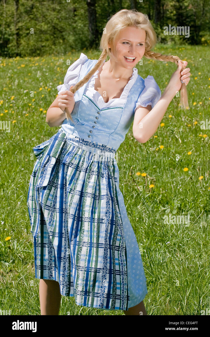 Bavarian girl costume outlet