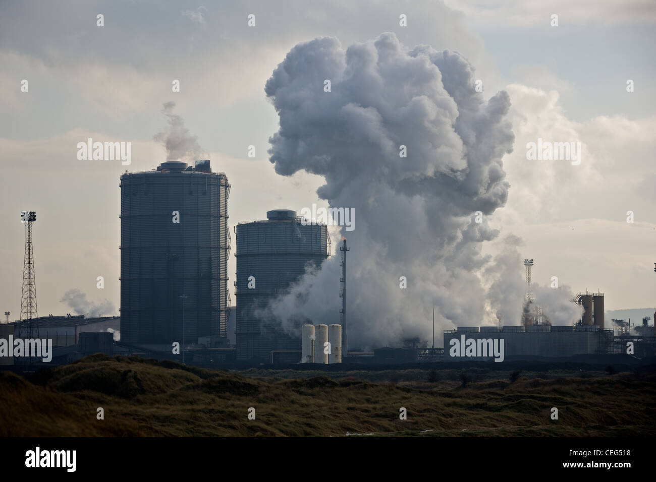 Fumes and smoke exhausting from petrochemical works in Middlesborough. Stock Photo