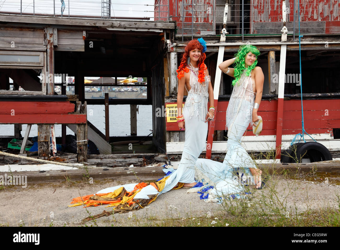 Ship mermaid hires stock photography and images Alamy