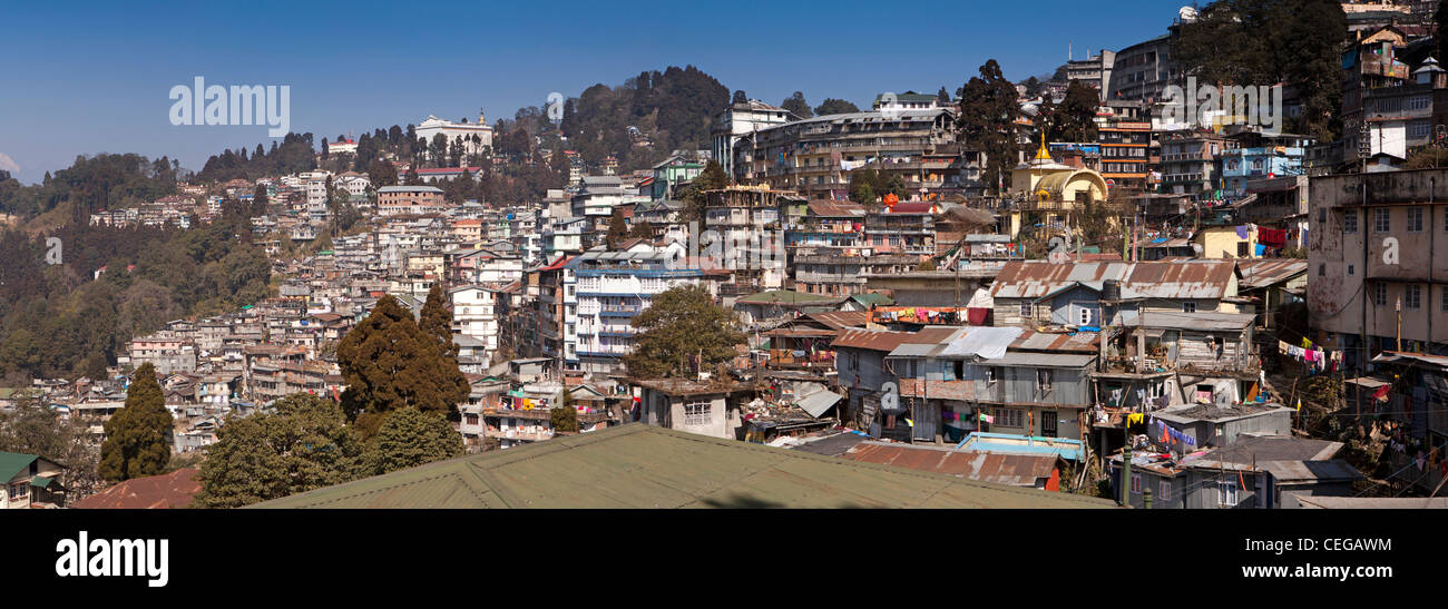 India, West Bengal, Darjeeling town centre skyline, panoramic view towards North Point Stock Photo