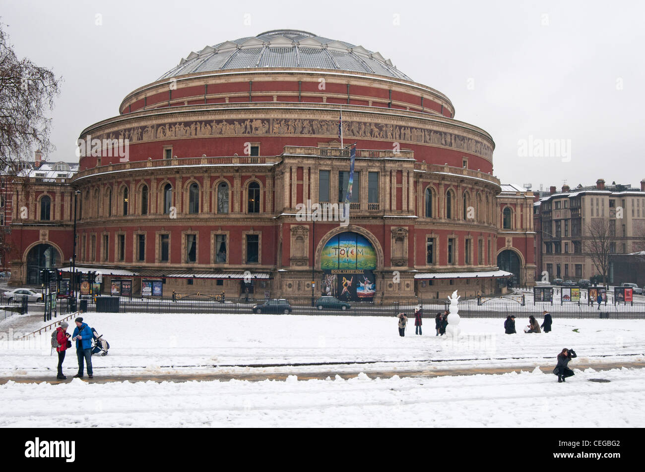 The Royal Albert Hall in the snow - Royal Park in London, England, UK Stock Photo