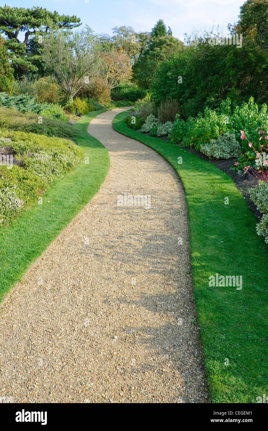 Gravel path hi-res stock photography and images - Alamy