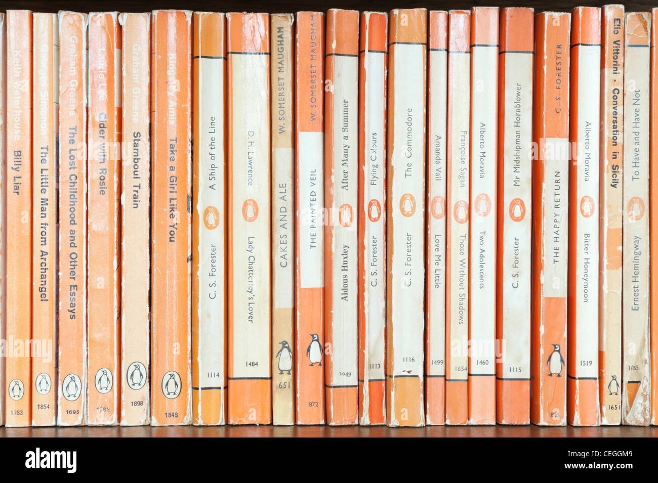 vintage paperback novels published by Penguin Books - late 1940s to late 1960s Stock Photo