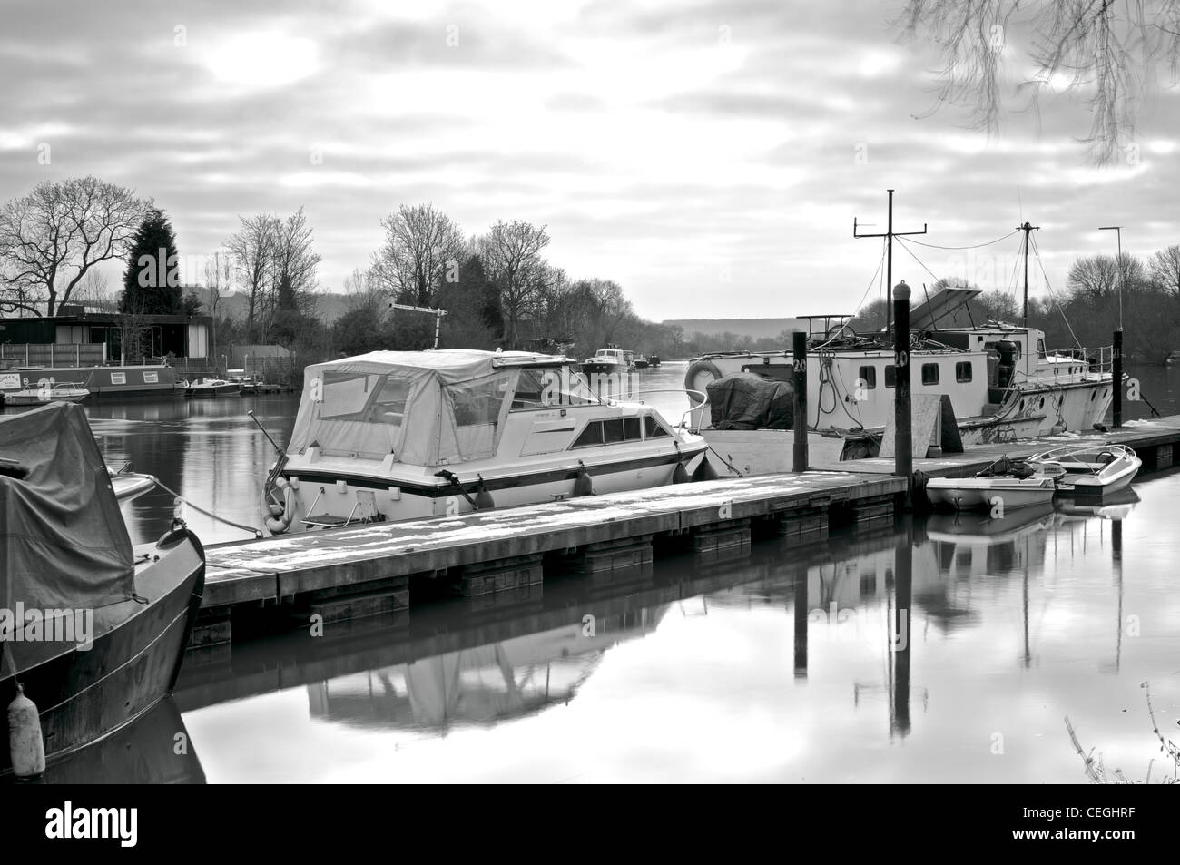Trent river scenes Stock Photo - Alamy