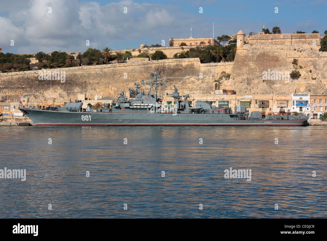 The Krivakclass missile frigate Ladnyy of the Russian Navy in Malta's