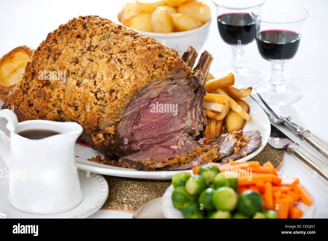 Rib of beef roast hires stock photography and images Alamy