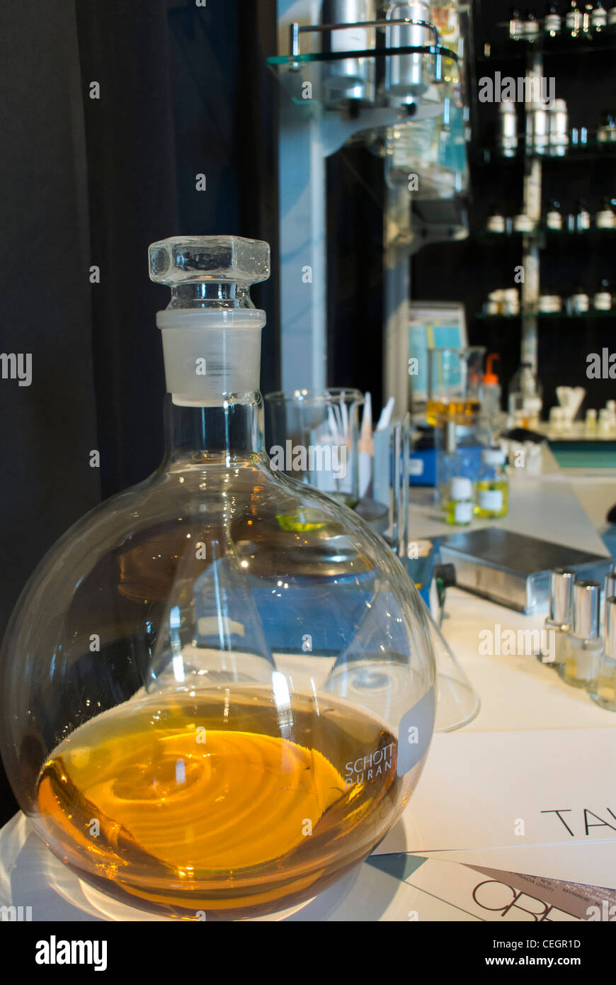 Paris, France, French Perfumes Industry, on Display in (Culture Minister's Office) Research Laboratory, parfumeur Stock Photo