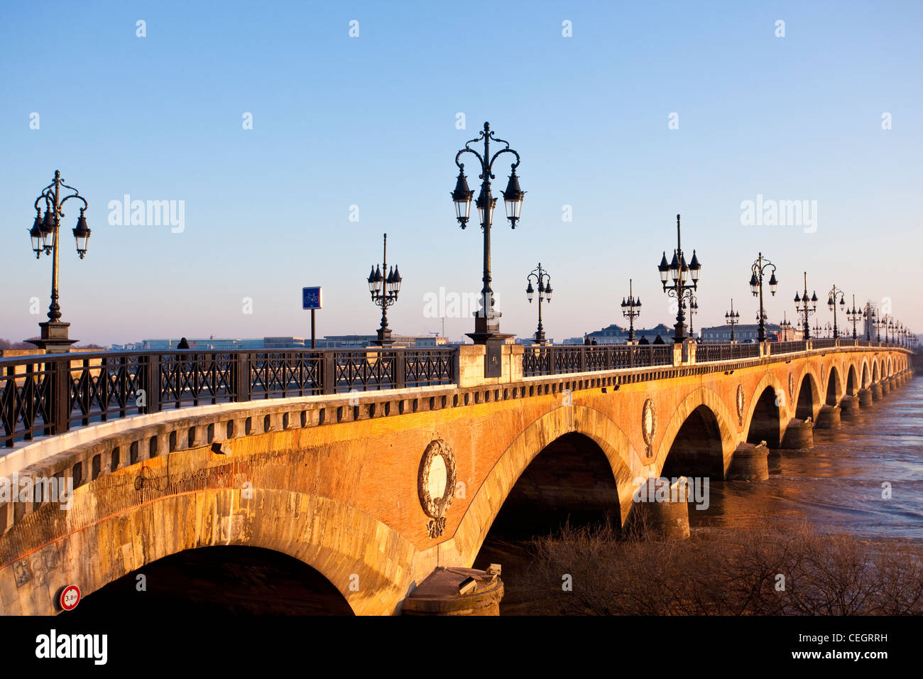 Pont de Pierre bridge crossing La Garonne River, Bordeaux, France. Stock Photo