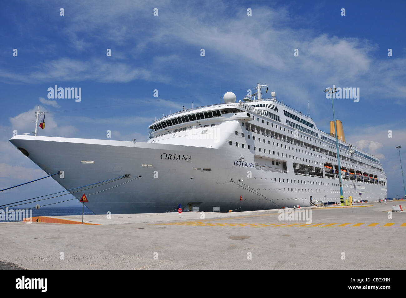 Oriana cruise ship hi-res stock photography and images - Alamy