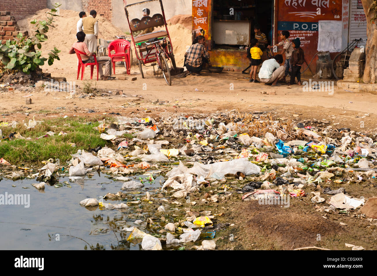 Rubbish overspill sewage hires stock photography and images Alamy