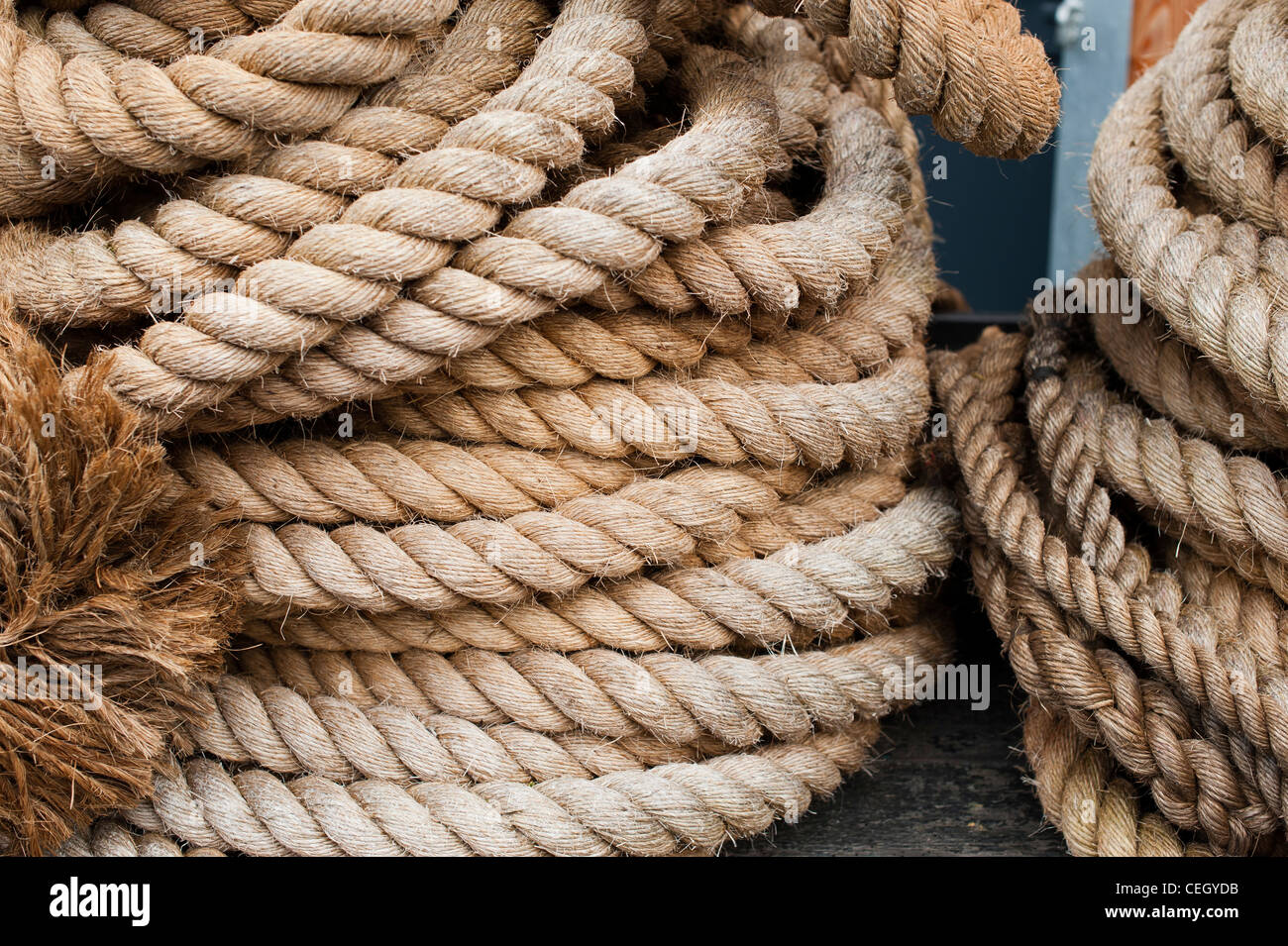 Coils of rope hires stock photography and images Alamy