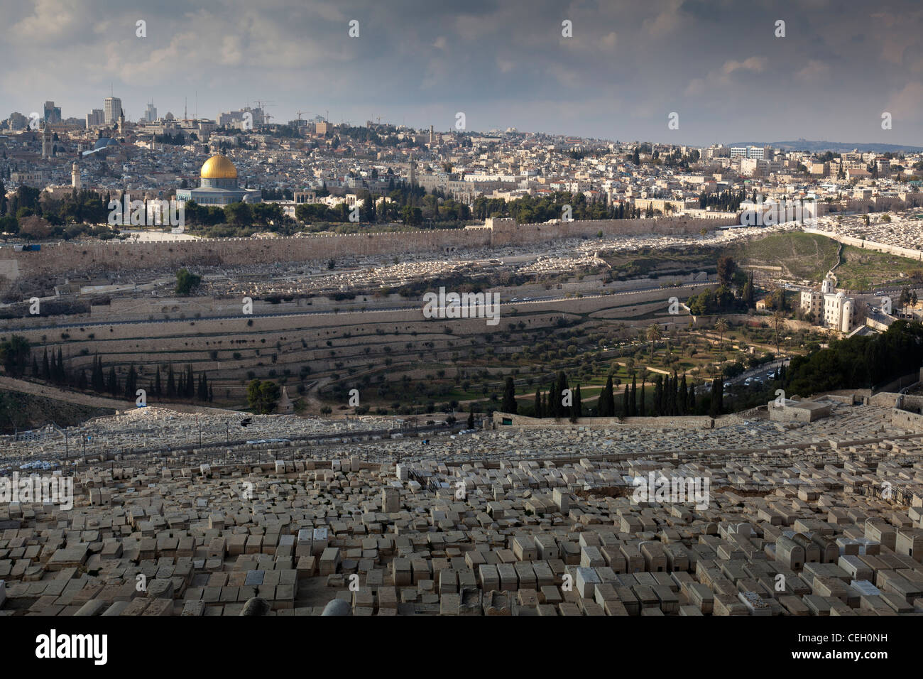 A view over the Old City of Jerusalem from the Mount of Olives Stock ...