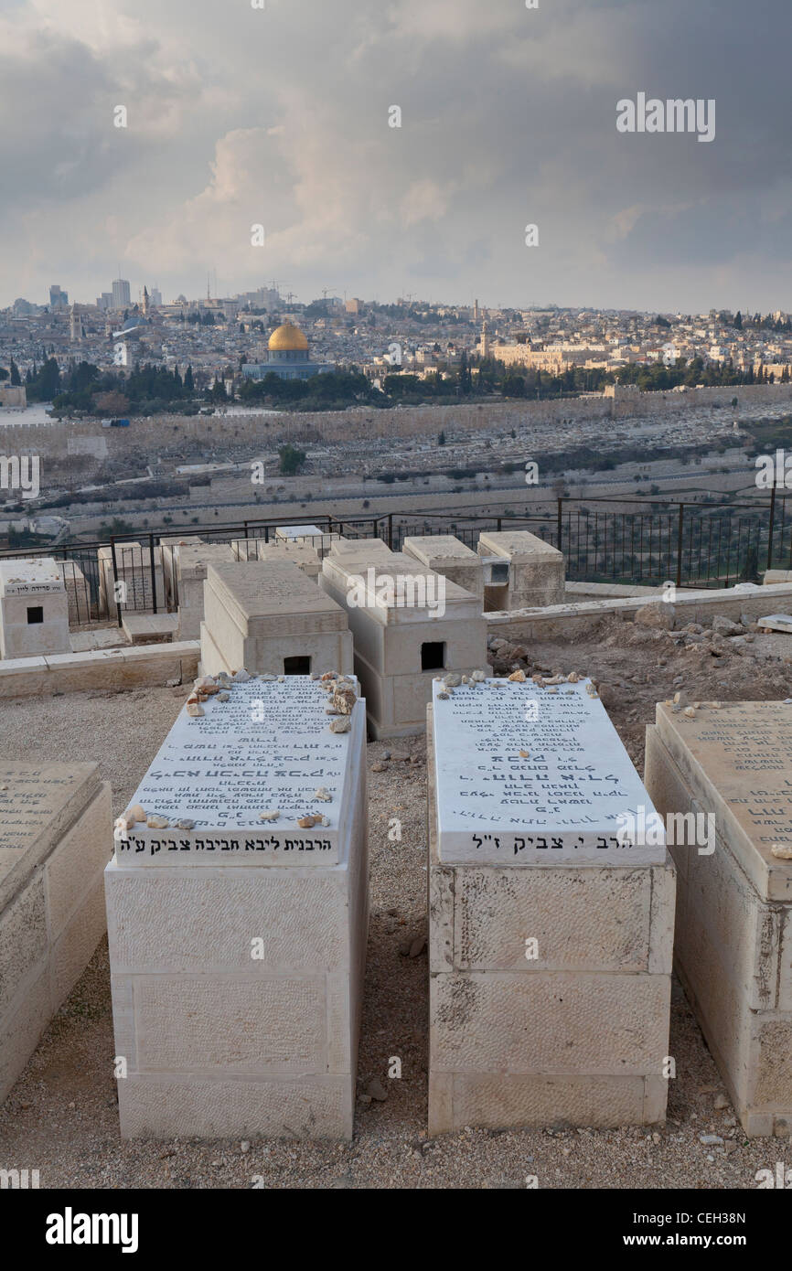 The Mount of Olives Jewish cemetery in Jerusalem Stock Photo - Alamy