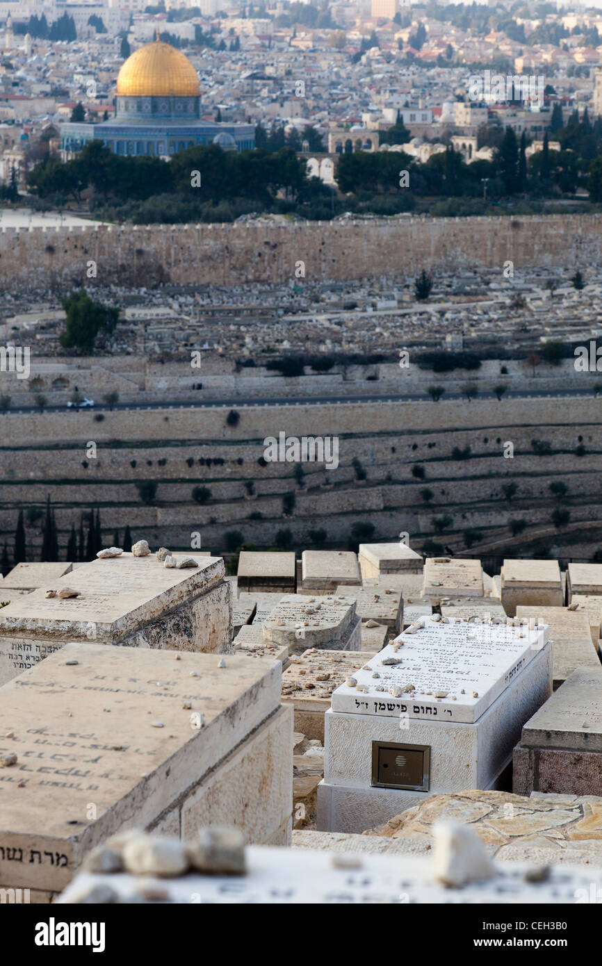 The Mount of Olives Jewish cemetery in Jerusalem Stock Photo - Alamy