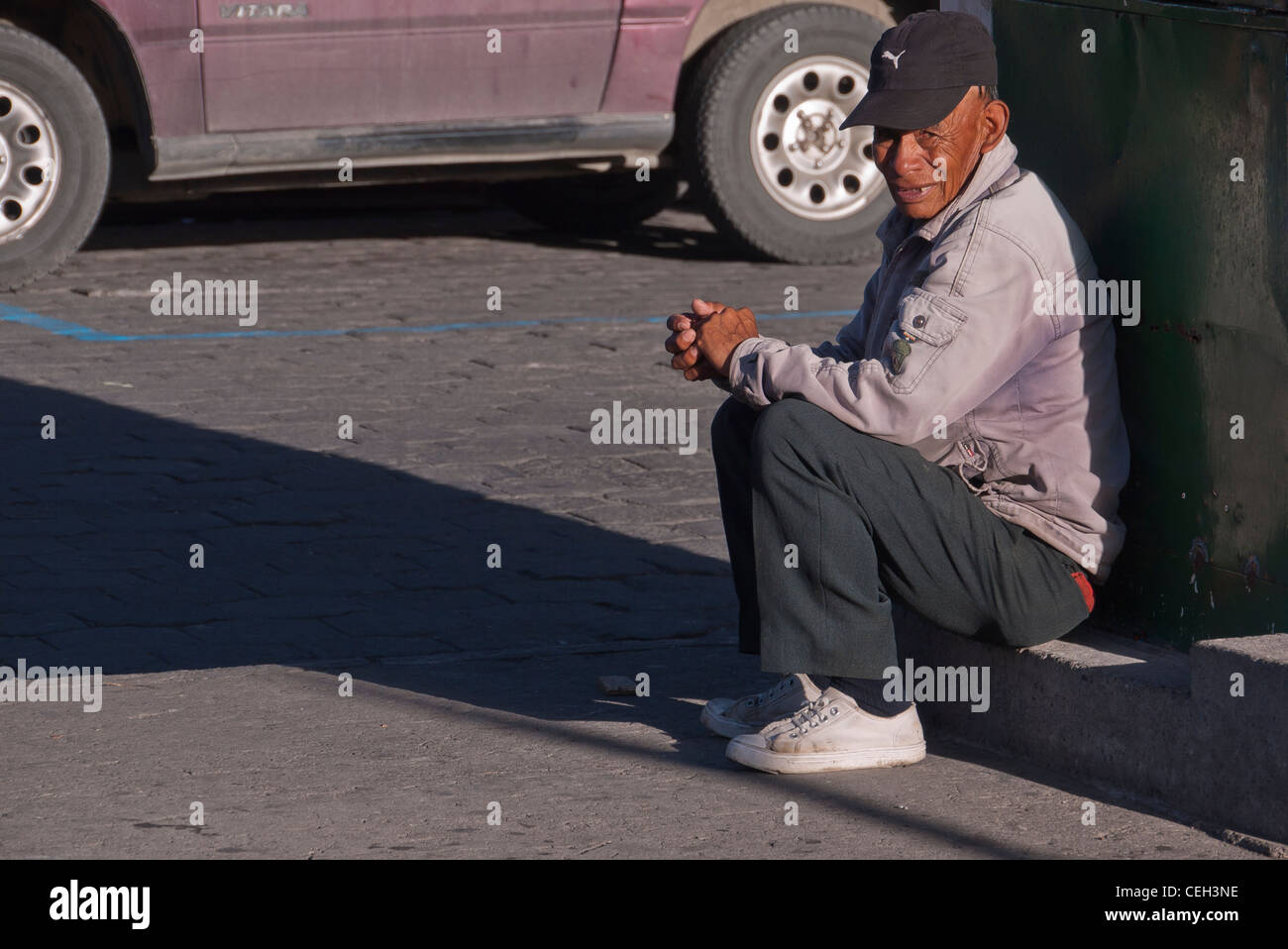 Old man white tennis shoes deals