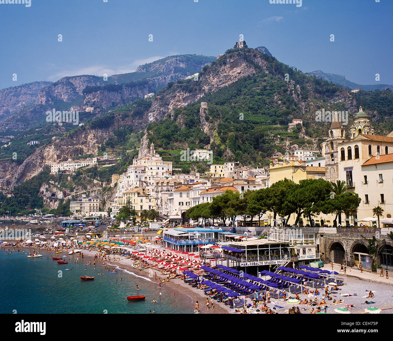 Amalfi italy town people hi-res stock photography and images - Alamy