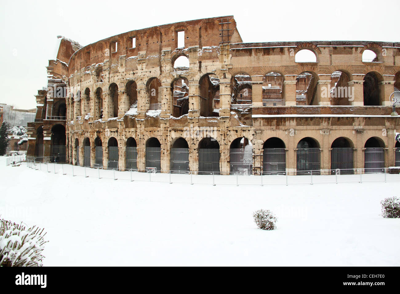Really old buildings hi-res stock photography and images - Alamy