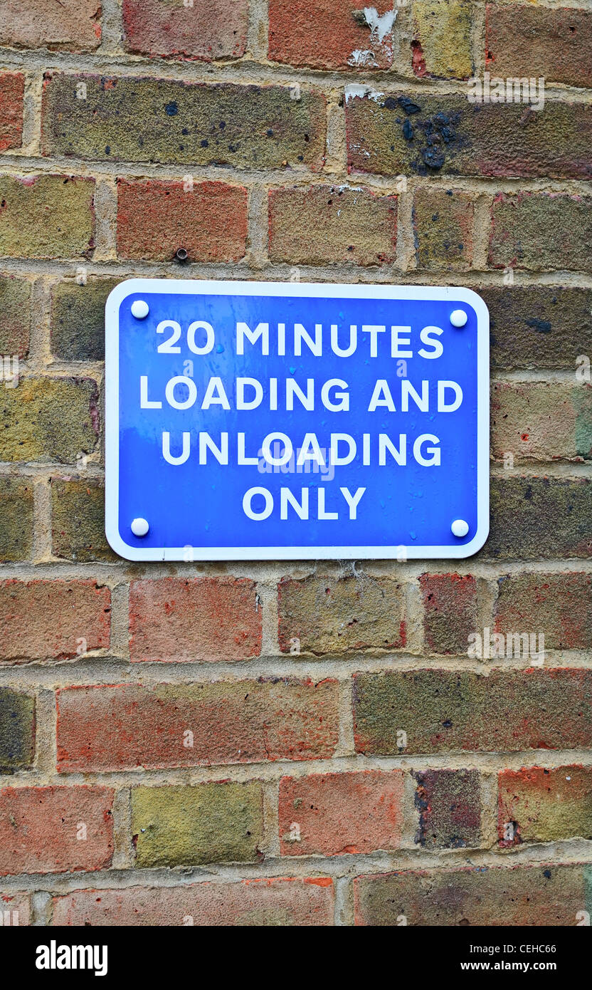 Loading and unloading only sign hi-res stock photography and images - Alamy