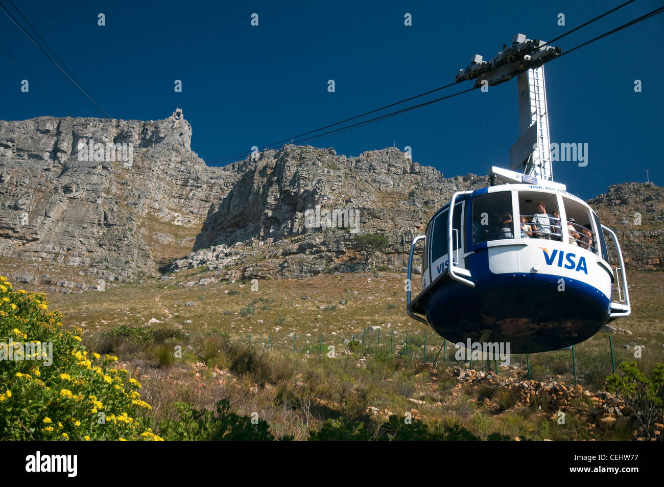 Cable car up table mountain hires stock photography and images Alamy