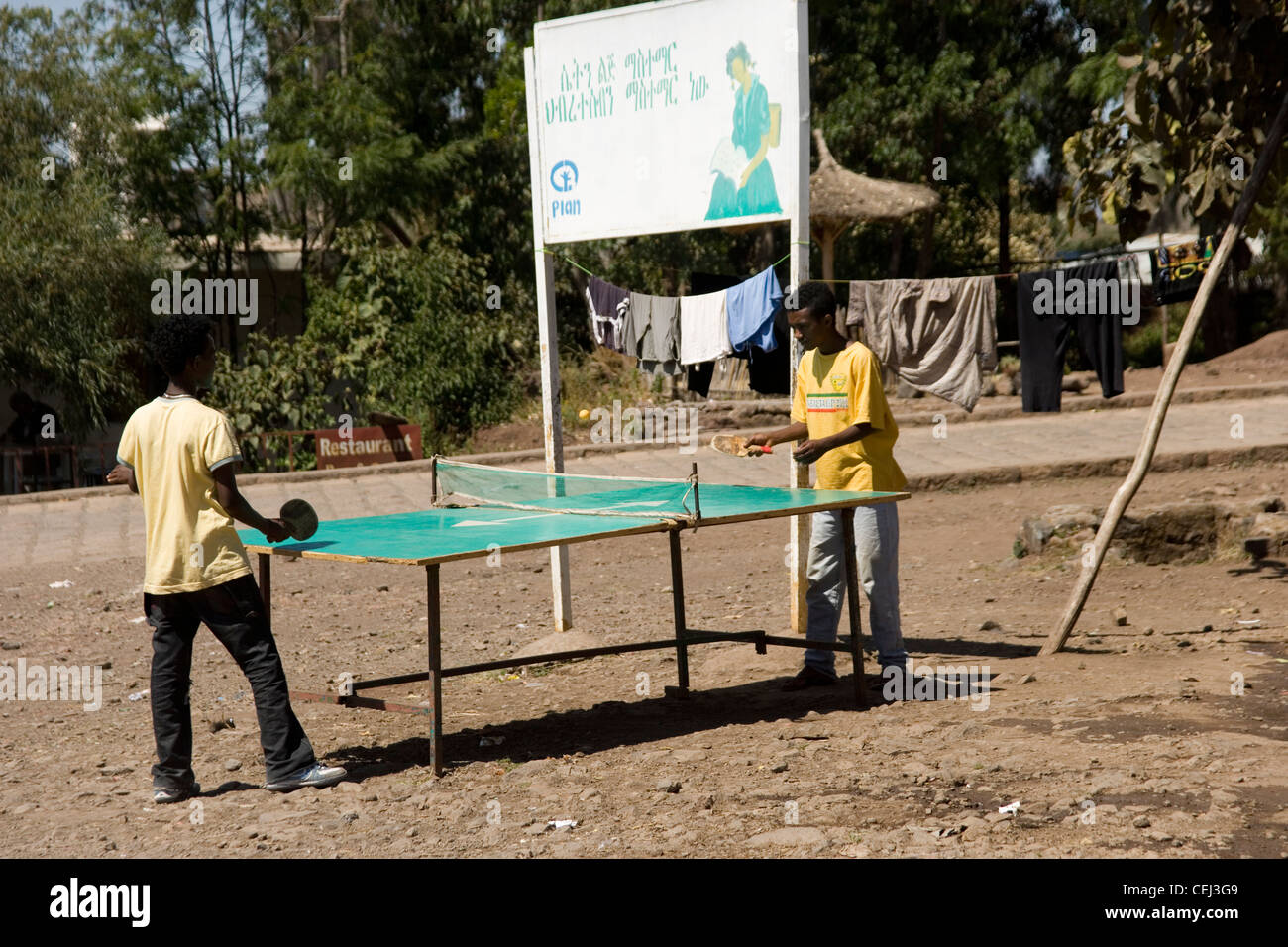 Street table tennis game in Lalibela in Ethiopia Stock Photo Alamy
