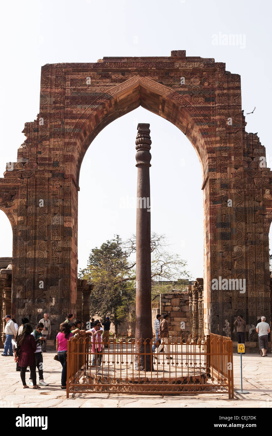 Iron pillar, Mehrauli, Delhi, India the iron pillar which never rusts