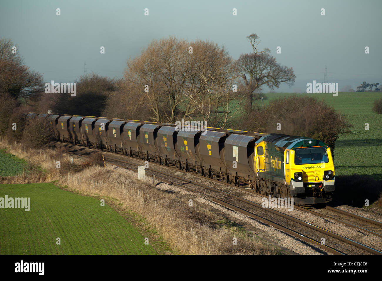 Freightliner class 70 takes 4Z68 11.50 Ratcliffe Power Station to Crewe Basford Hall empty coal train Stock Photo
