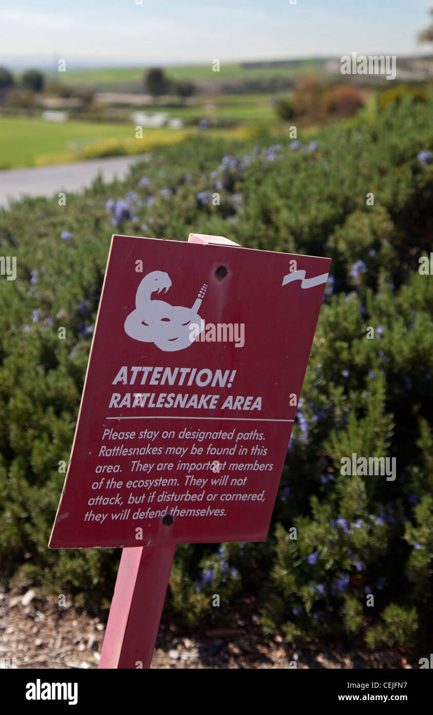Rattlesnake warning sign hi-res stock photography and images - Alamy