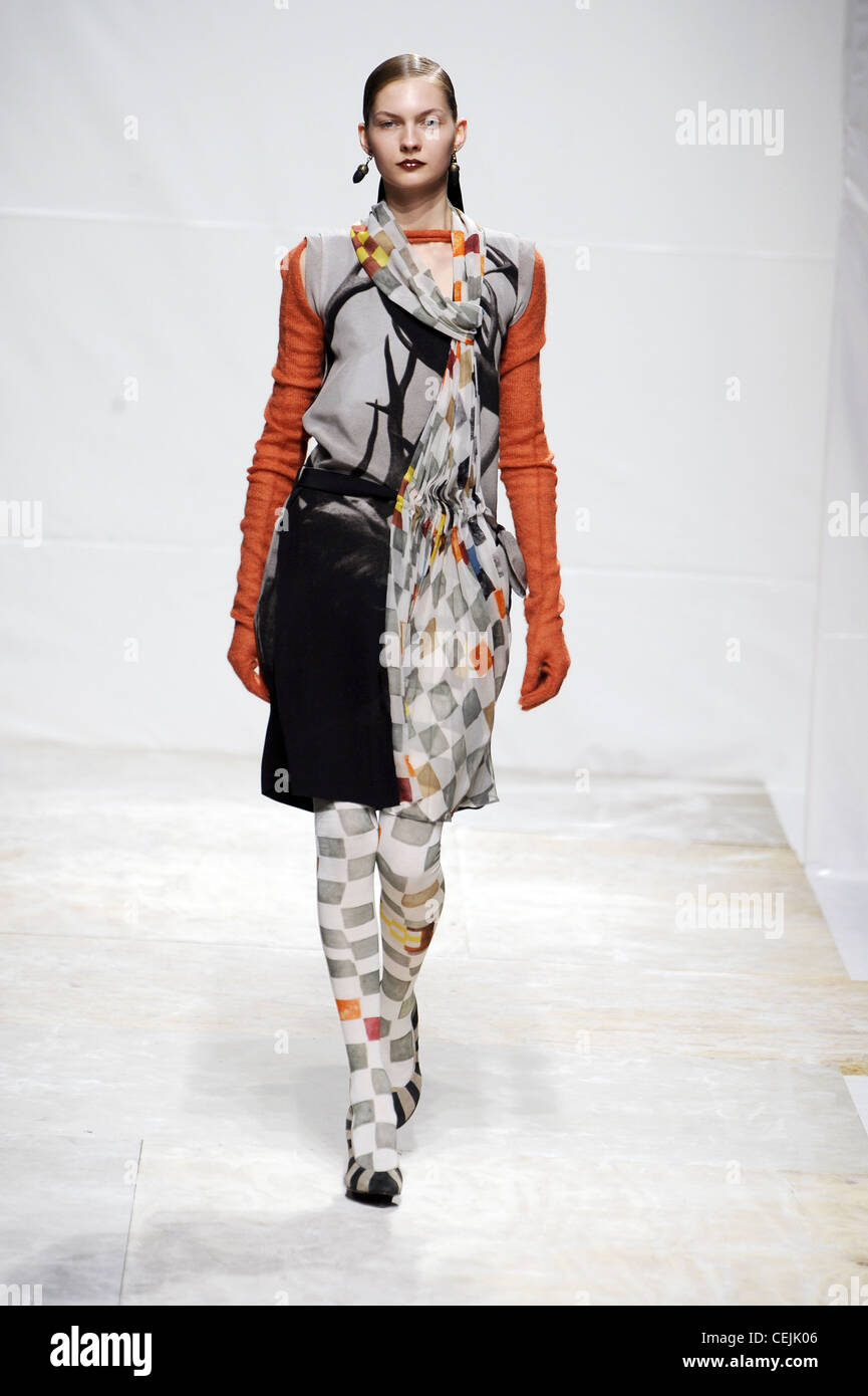 Wunderkind Paris Ready to Wear Autumn Winter Mixed fabric print outfit, and patterned tights Stock Photo