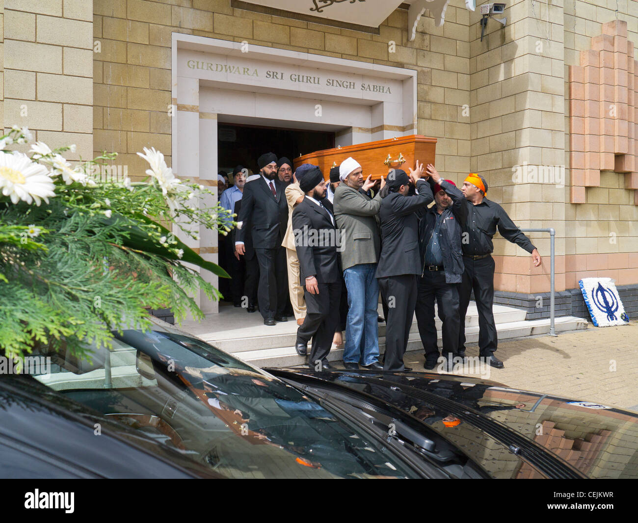 Sikh funeral hi-res stock photography and images - Alamy