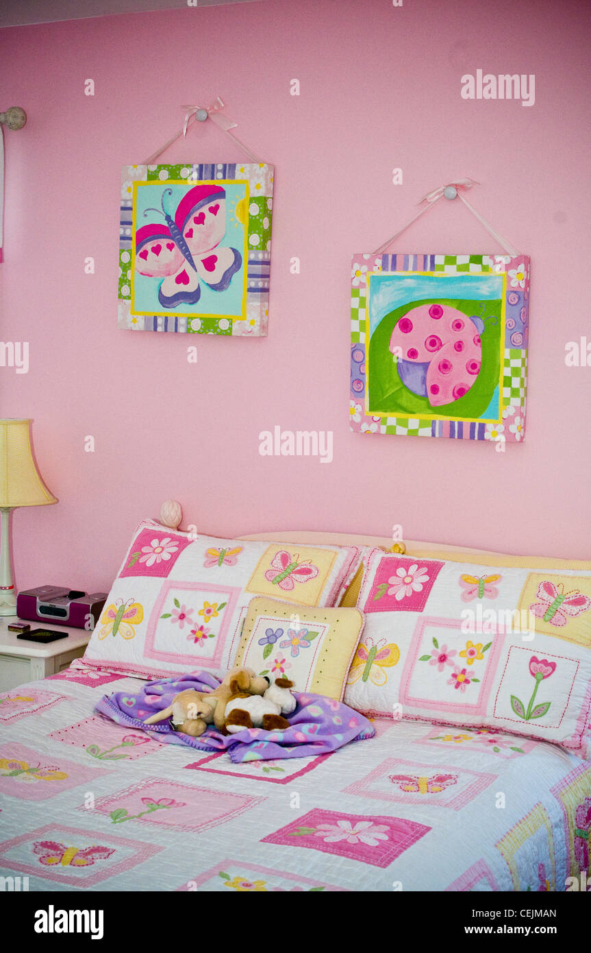 young girls bedroom Stock Photo - Alamy