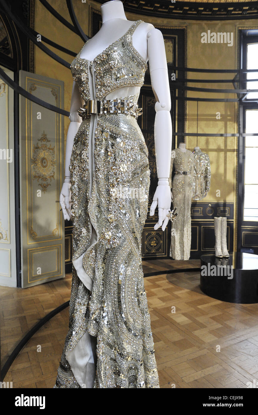 Givenchy Haute Couture Autumn Winter 2010 11 Metallic jeweled dress on  mannequin Stock Photo - Alamy