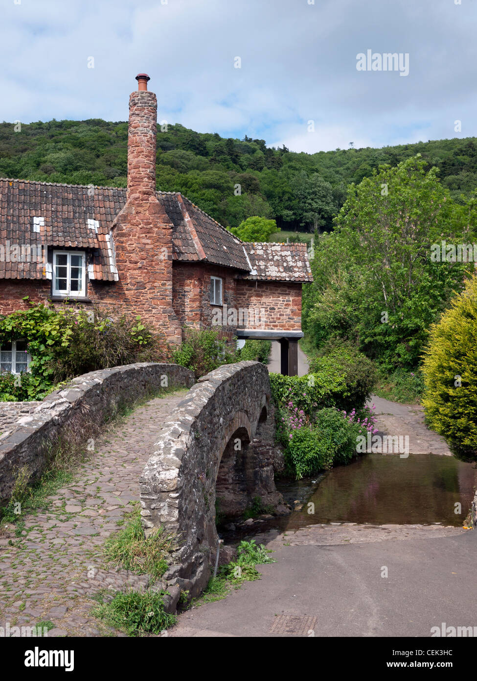 The packhorse bridge at Allerford, Exmoor Devon Stock Photo Alamy