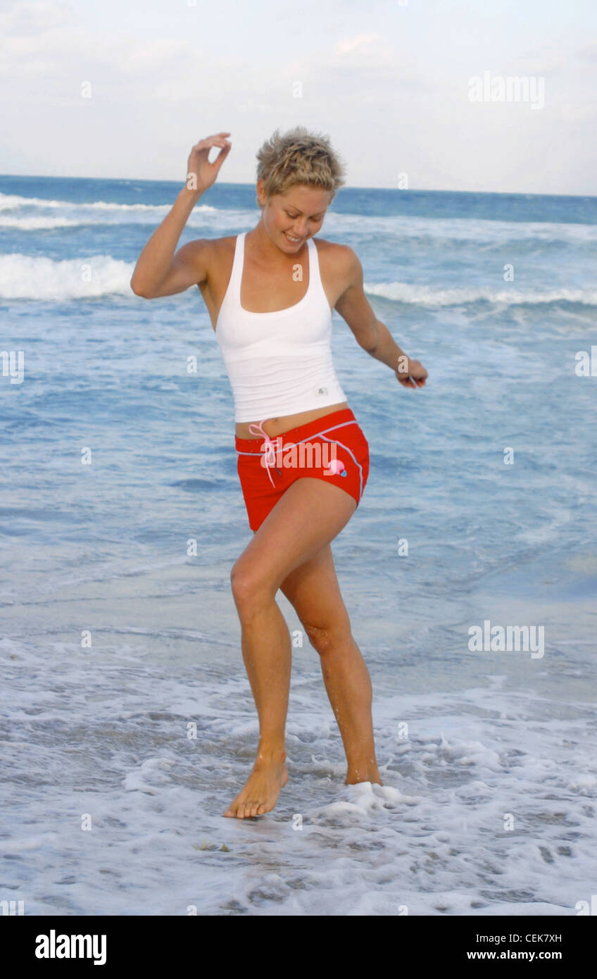 Red hot deals pants shorts
