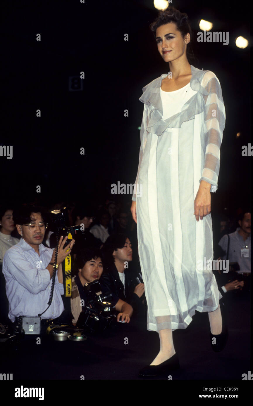 Comme des garcons 1991 hi res stock photography and images Alamy