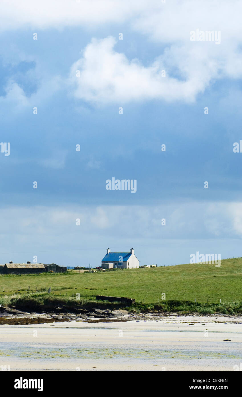 Lone cottage on the island of Westray, Orkney Islands, Scotland. Stock Photo
