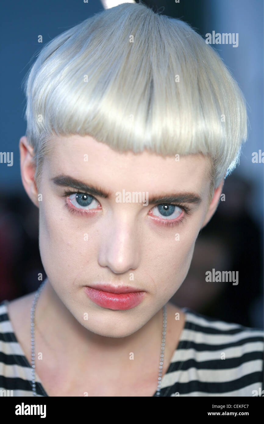 Dior Backstage Paris Ready to Wear Spring Summer Head shot of silver haired female very short fringed (Joan of Ark) style hair Stock Photo - Alamy Dior Backstage Paris Ready to Wear Spring Summer Head shot of silver haired female very short fringed (Joan of Ark) style hair Stock Photo - Alamy