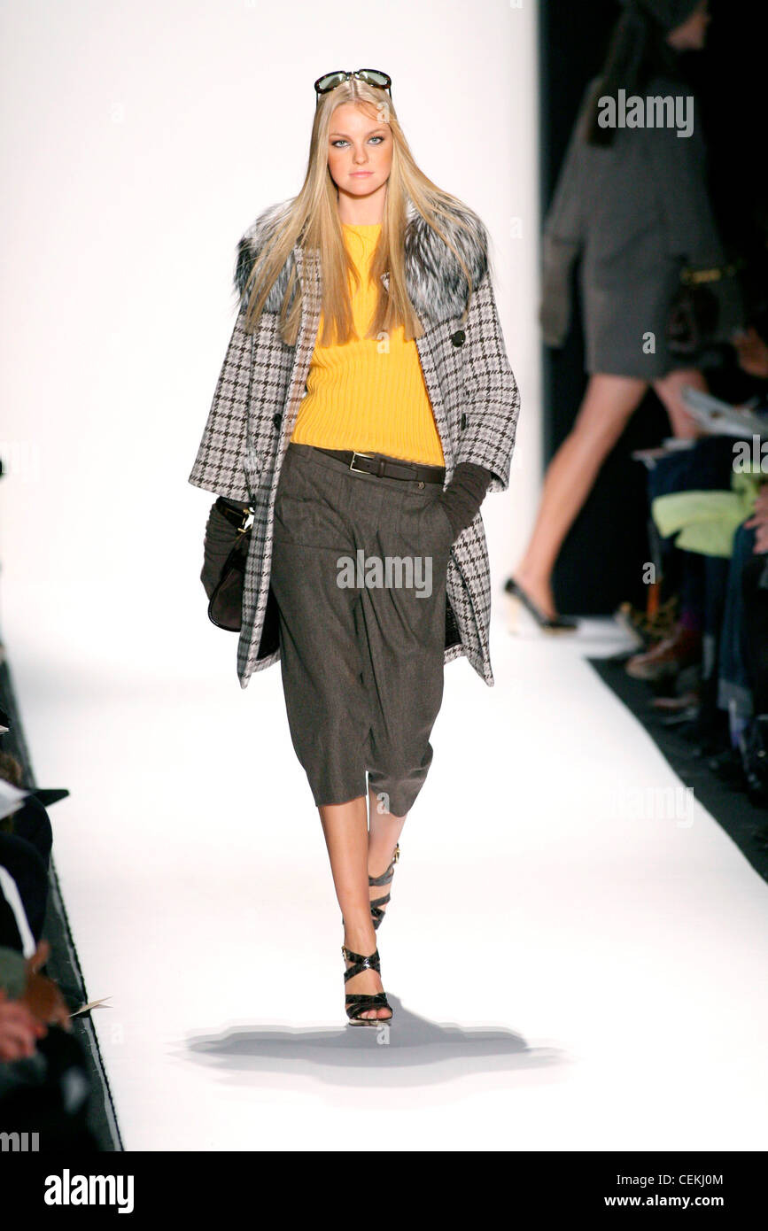 Michael 2024 kors caroline