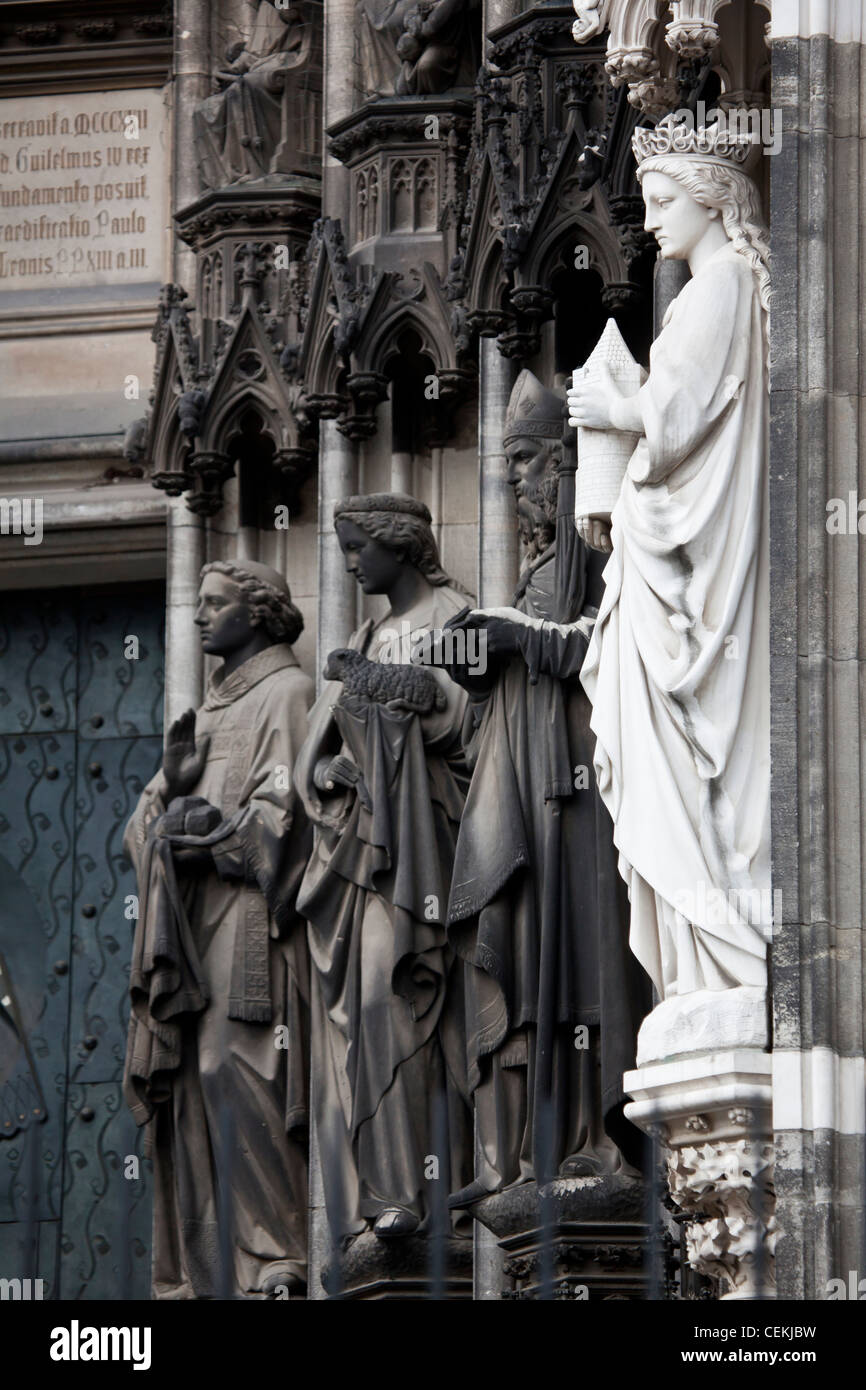 Germany, Cologne, Cologne Cathedral, South Facade, Portal of St. Peter