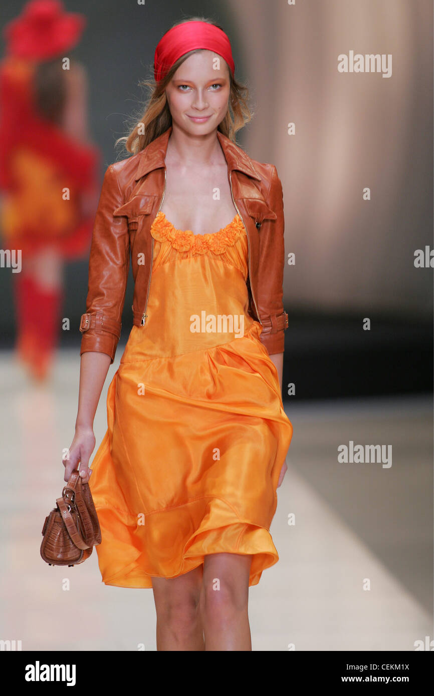C Line Paris Ready To Wear S S Female Model Tiiu Kuik Dark Blonde